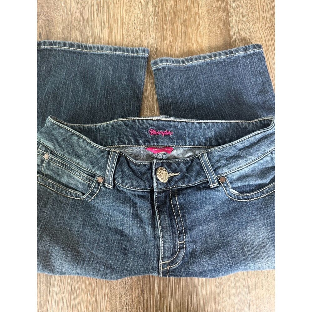 Wrangler Premium Patch Low Rise Bootcut Jeans Womens 11x32 Medium Wash